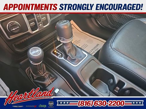 Used 2018 Jeep Wrangler Unlimited Sahara AWD/4WD image 59