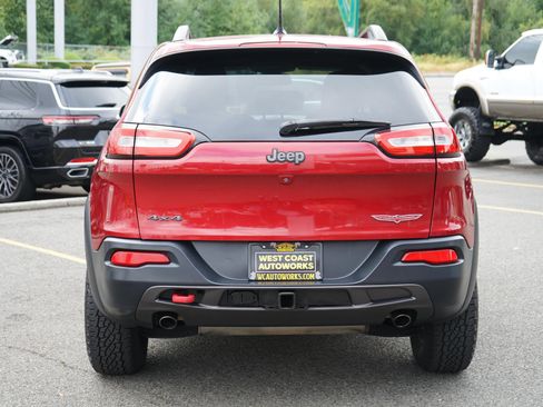 Used 2015 Jeep Cherokee Trailhawk w/ Ventilated/Heated Seat Group AWD/4WD image 4