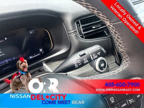 Used 2023 Jeep Wagoneer L Series II AWD/4WD image 23