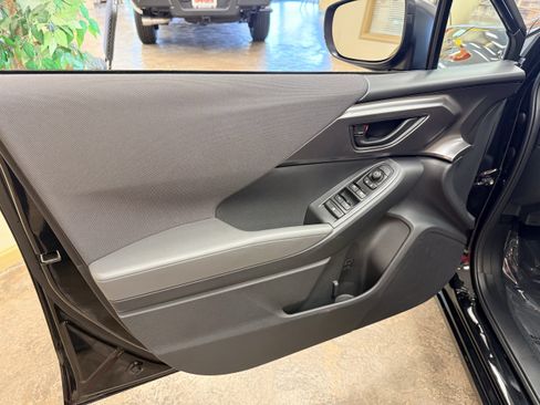 Used 2025 Subaru Impreza 2.0i AWD/4WD image 6