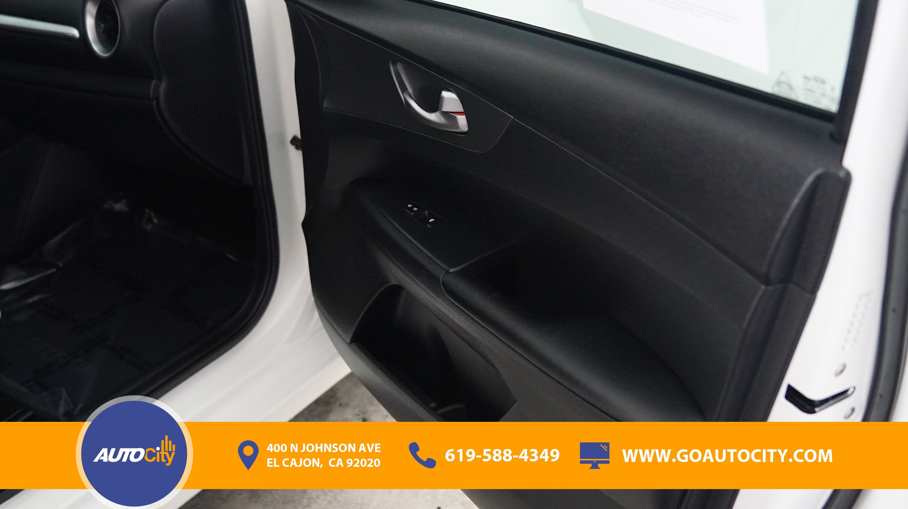 Used 2020 Kia Forte LXS FWD image 15