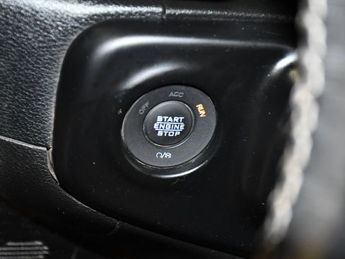 Used 2021 Jeep Gladiator Overland AWD/4WD image 28