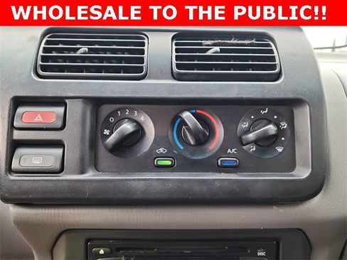 Used 2000 Nissan Xterra SE image 26