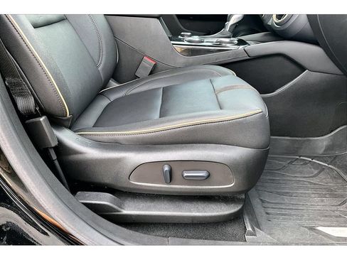 Used 2023 Chevrolet Blazer Premier w/ Enhanced Convenience Package AWD/4WD image 44