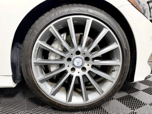 Used 2015 Mercedes-Benz C 300 Sedan image 25