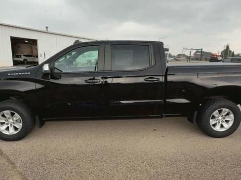 Used 2021 Chevrolet Silverado 1500 LT w/ Safety Package II image 6