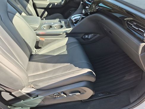 Used 2025 Acura MDX SH-AWD image 16