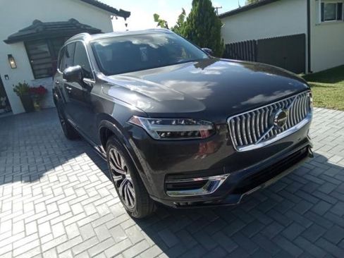 Used 2024 Volvo XC90 B5 Plus image 6