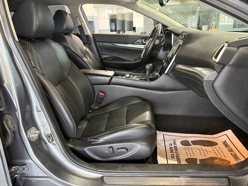 Used 2018 Nissan Maxima 3.5 SV image 11