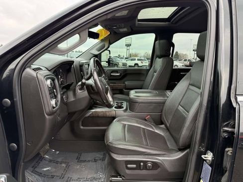 Used 2022 GMC Sierra 2500 Denali w/ Denali Black Diamond Edition image 11