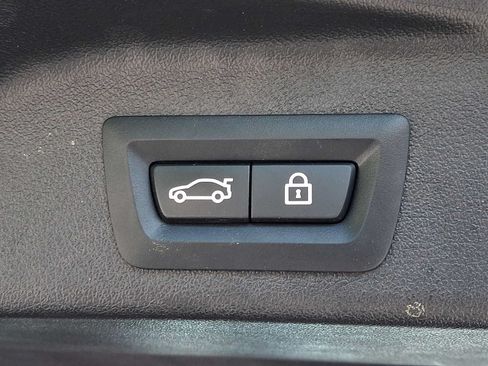 Used 2022 BMW X5 xDrive40i AWD/4WD image 31