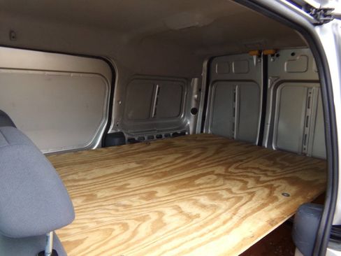 Used 2012 Ford Transit Connect XLT image 30