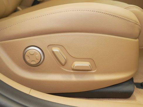 Used 2025 Genesis G80 2.5T Advanced image 35