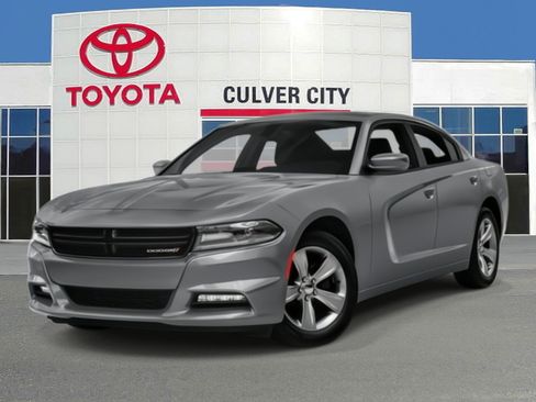 Used 2018 Dodge Charger SXT Plus RWD image 1