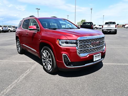 Used 2021 GMC Acadia Denali w/ Denali Ultimate Package AWD/4WD image 2