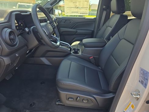 New 2026 Chevrolet Colorado Trail Boss AWD/4WD image 15