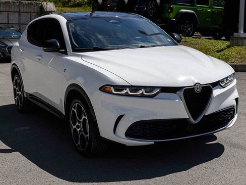 Used 2024 Alfa Romeo Tonale Ti AWD/4WD image 3