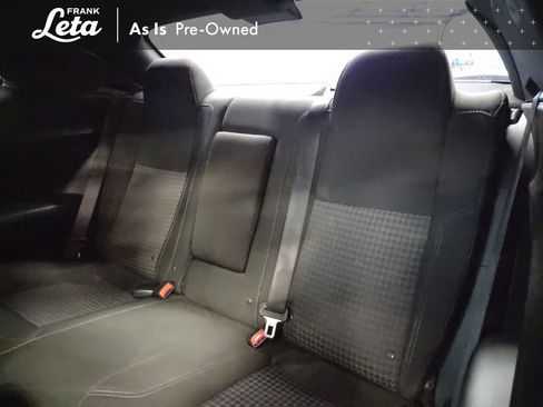 Used 2017 Dodge Challenger R/T image 18