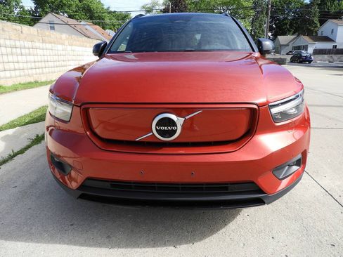 Used 2021 Volvo XC40 P8 Recharge w/ Advanced Package AWD/4WD image 4