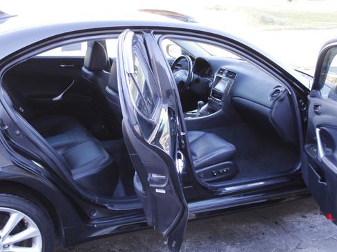 Used 2009 Lexus IS 250 AWD image 36