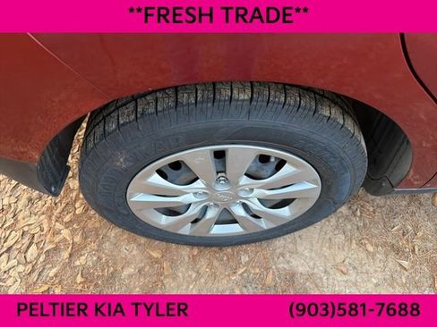 Certified 2020 Kia Soul LX image 11