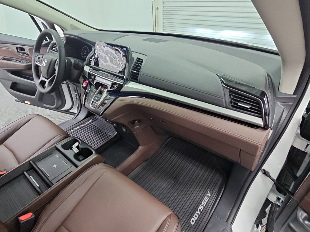 New 2027 Honda Odyssey Touring image 40