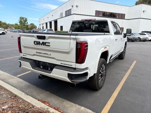 Used 2024 GMC Sierra 2500 Denali Ultimate AWD/4WD image 1