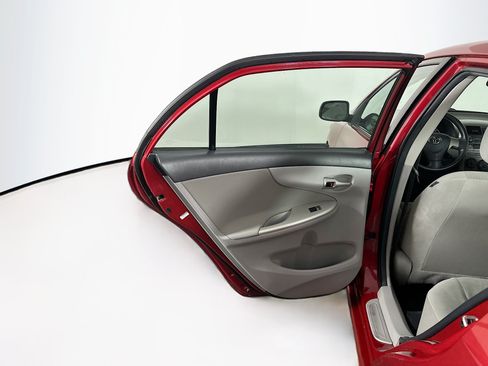 Used 2011 Toyota Corolla LE FWD image 23