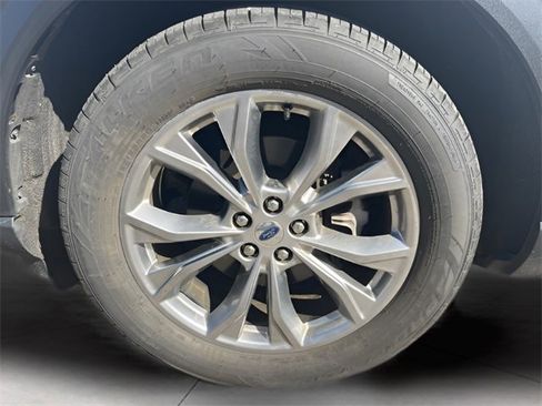 Used 2022 Ford Explorer Limited w/ Equipment Group 301A image 13