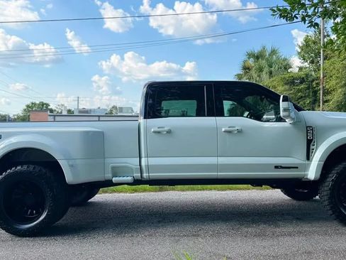 Used 2026 Ford F450 Lariat AWD/4WD image 3