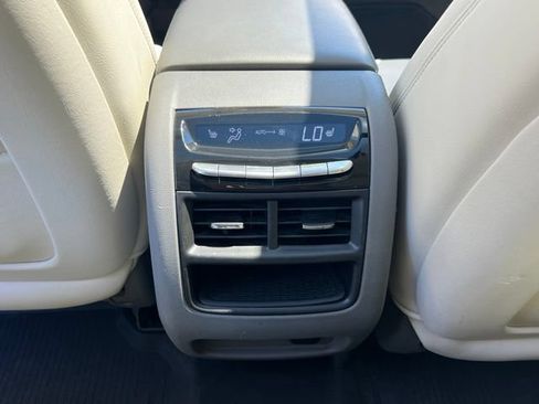Used 2017 Cadillac XT5 Premium Luxury w/ Advanced Security Package AWD/4WD image 13