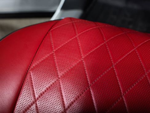 Used 2021 Land Rover Range Rover SV Autobiography Dynamic image 11