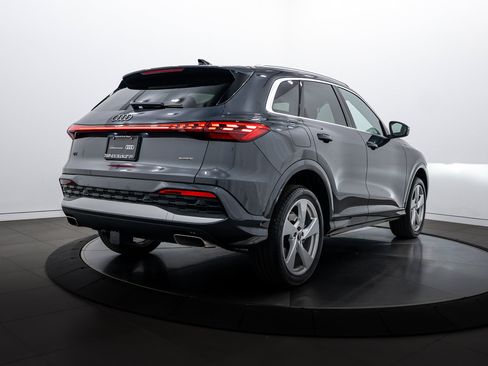 Certified 2025 Audi Q5 Premium Plus w/ Premium Plus image 4