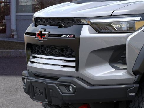 New 2025 Chevrolet Colorado ZR2 w/ ZR2 Bison Edition image 13