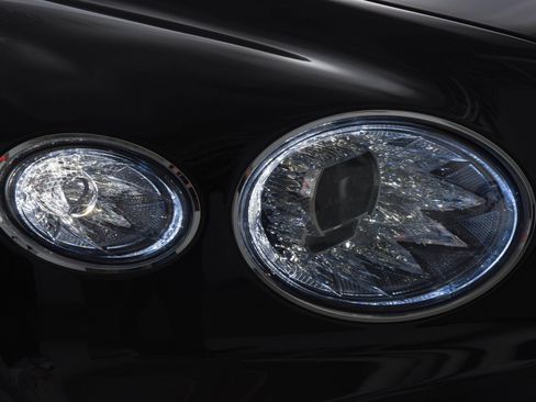 Certified 2023 Bentley Bentayga Extended Wheelbase image 12