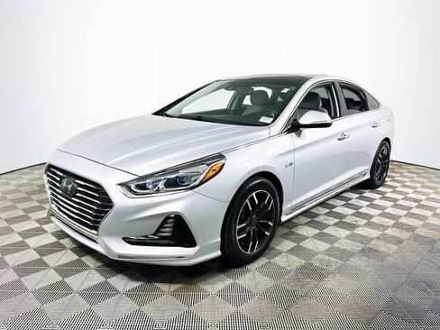 Used 2019 Hyundai Sonata Limited w/ Ultimate Package 02 FWD image 7
