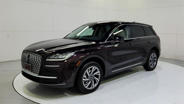 Used 2023 Lincoln Corsair FWD image 3
