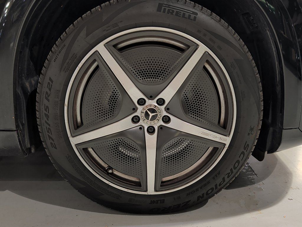 Used 2023 Mercedes-Benz EQS 580 4MATIC SUV image 6