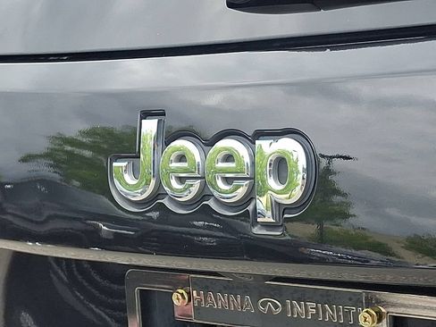 Used 2018 Jeep Grand Cherokee Limited w/ Trailer Tow Group IV RWD image 32
