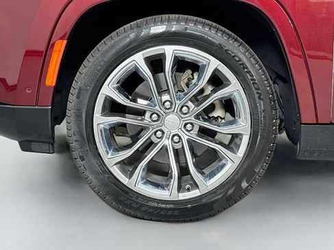 Used 2023 Jeep Grand Wagoneer Series II w/ Flexible Seating Group AWD/4WD image 8