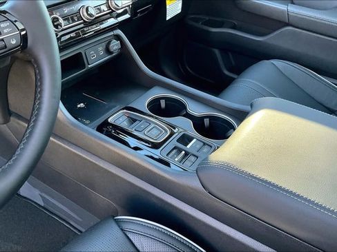 New 2025 Honda Pilot Elite image 9