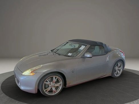 Used 2010 Nissan 370Z Touring w/ Sport Pkg image 1