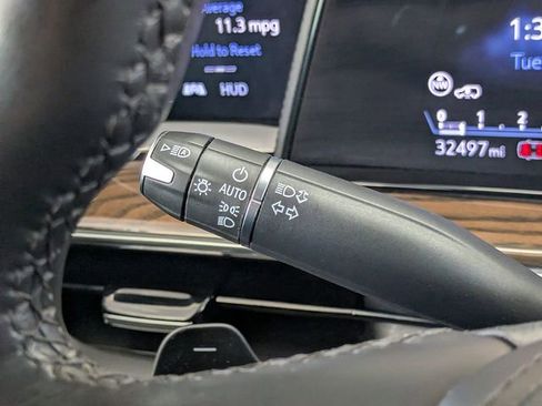 Certified 2023 Cadillac Escalade ESV Sport Platinum w/ LPO, Floor Liner Package AWD/4WD image 30