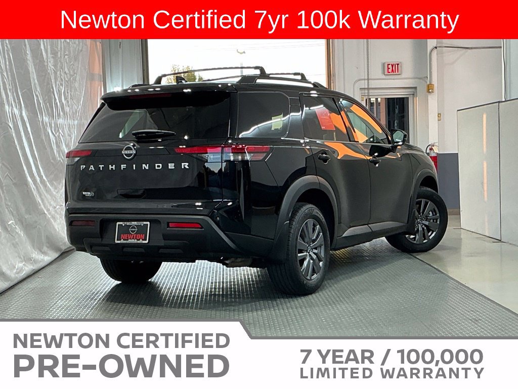 Used 2025 Nissan Pathfinder SV FWD image 25