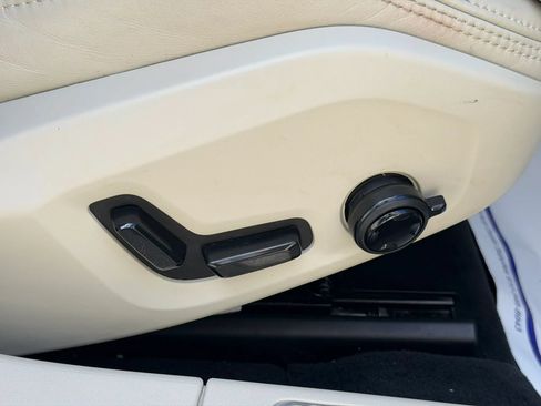 Used 2022 Volvo S90 B6 Inscription w/ Advanced Package AWD/4WD image 11