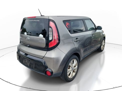 Used 2016 Kia Soul + FWD image 8