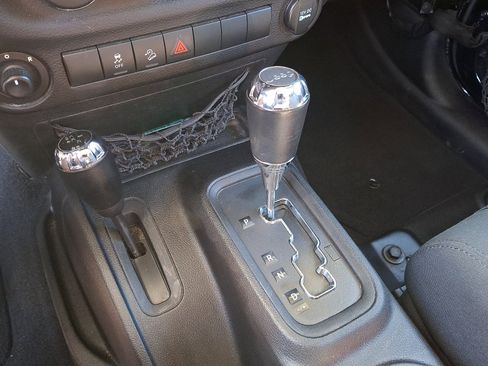 Used 2012 Jeep Wrangler Unlimited Sport image 14