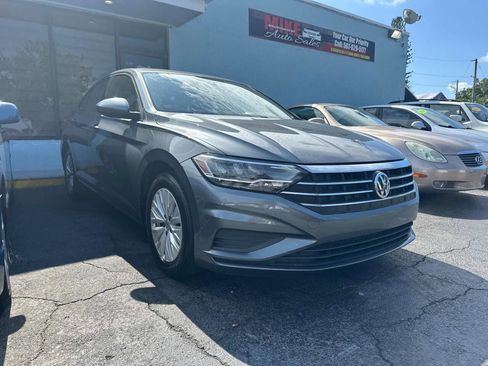 Used 2019 Volkswagen Jetta S image 1