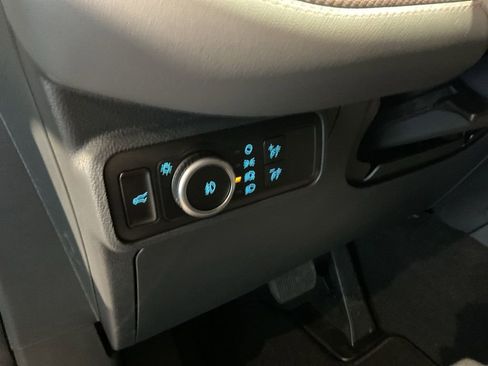 New 2026 Ford Explorer Active w/ Active Comfort Package image 10