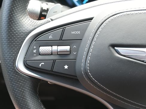 Used 2023 Genesis GV70 2.5T w/ Sport Prestige Package AWD/4WD image 18